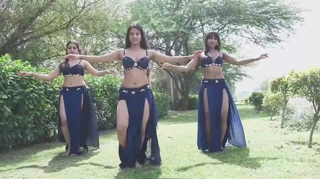 Belly Dance Drum Solo by Mohnaa Trio ● India● 2021