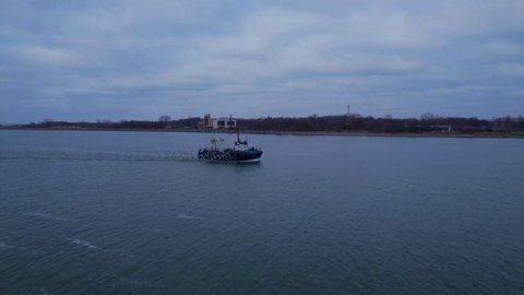 Четыре минуты над Балтийским морем, вдоль Балтийской косы, недалеко о города Балтийск