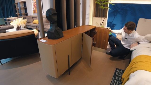 Все бренды мебели на одной фабрике в Китае за 1 минуту  - Мебельный тур online #shorts