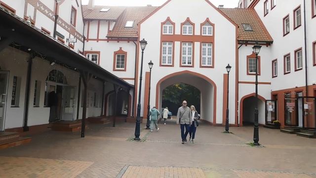 Янтарные яблоки, Водонапорная башня и другие достопримечательности Светлогорска / Калининград 2021 смотреть онлайн