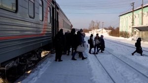 ст. Лысьва, СвЖД, пригородный поезд 6394/6944 Кузино — Чусовская, январь 2022 года /ЗУЖД/