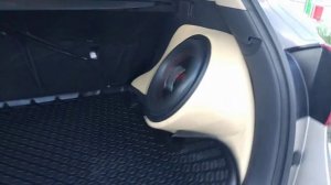 Сабвуфер Стелс в Хендай Туксон 2017