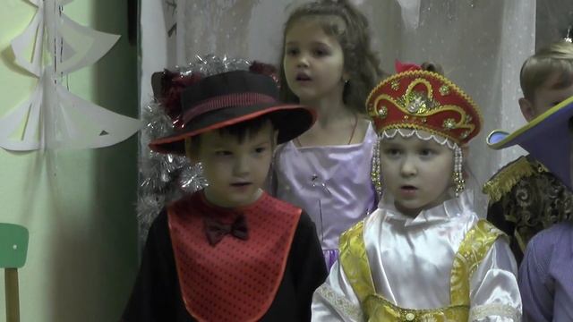 Утренник в старшей группе Дошкольного отделения №6 26.12.18 смотреть онлайн