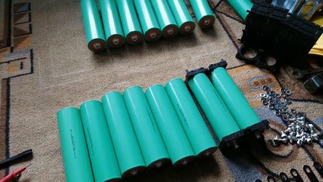 Новый LiFePo4 формата 46160 на 25 а\ч для электротранспорта.