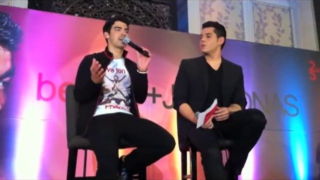 Joe Jonas + Bench Press Conference with meet-and-greet смотреть онлайн