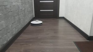 Ecovacs Deebot Ozmo 900 - черный плинтус - после установки виртуальных стен