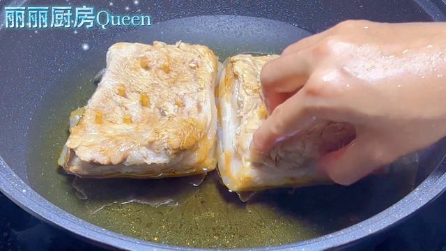 我家五花肉從不紅燒，放鍋里炸一炸，出鍋就是大硬菜，實在太香了 ，【麗麗廚房】，#五花肉料理 #扣肉 ， pork belly , delicious  buckle meat ，#扣肉食譜 #扣肉料