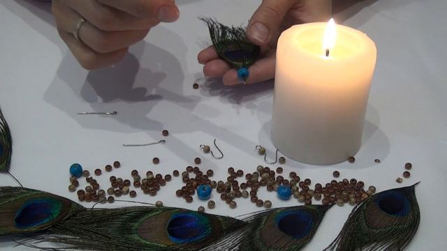 Серьги с павлиньими перьями своими руками