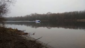 Судно на воздушной подушке. Москва-река.