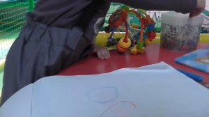 Детский развлекательный центр с горками и батутом бассейном с шариками ВИДЕО ДЛЯ ДЕТЕЙ канал #Алиса