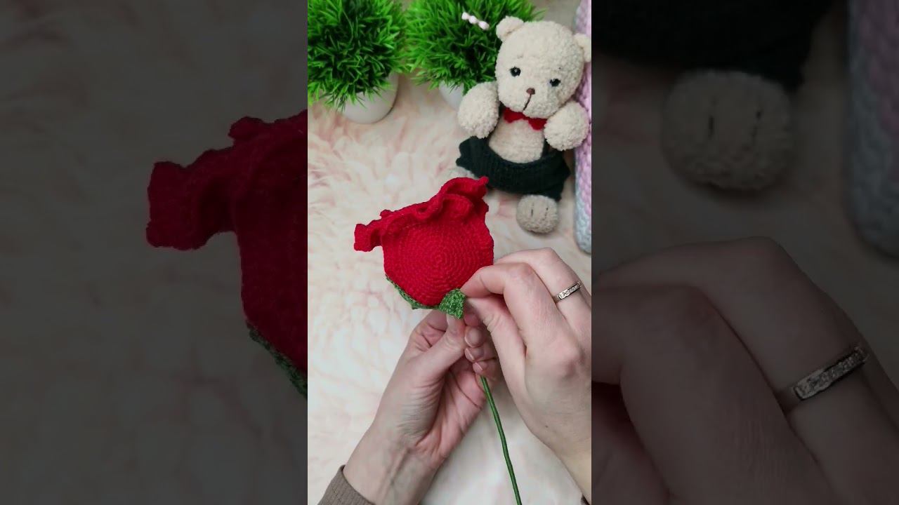 Роза вящаная крючком