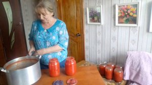 ПОМИДОРЫ В СОБСТВЕННОМ СОКУ НА ЗИМУ.