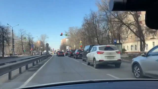 Курьер: остаться в живых смотреть онлайн