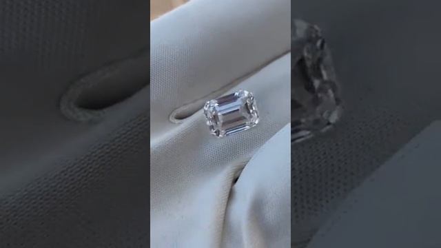 Бриллиант 4 карата. Diamond 4 CT