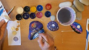 Мастер-класс по росписи камушков.