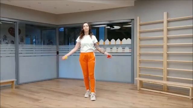 Как научить ребёнка прыгать на скакалке.Физкультура на карантине.