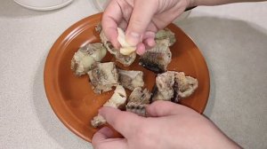 Салат из минтая. Необычное  сочетание продуктов и интересный вкус