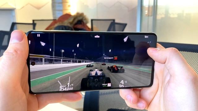 Сравнение Samsung Galaxy A71 vs Galaxy A70 смотреть онлайн