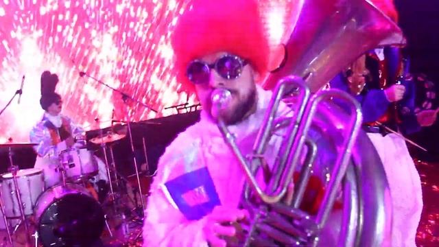 Disco Rabbeats - Оркестр Диско Зайцы, Фьёки и бумажное шоу