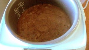 Шоколадный пирог с вишней