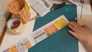 Как крутить газетные ? трубочки. ? Урок для начинающих. ✂️