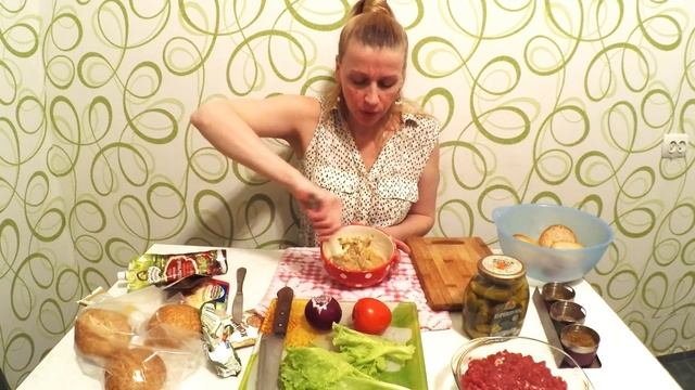 Мясной гамбургер дома простой рецепт хоть на ужин хоть на перекус!