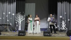 Надела валенки