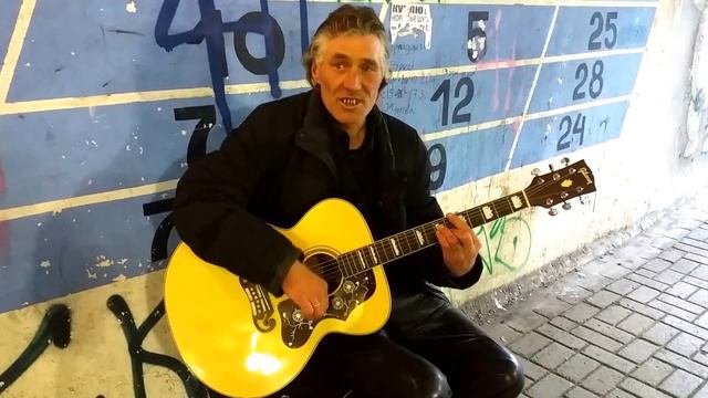 уличные музыканты Владивостока Антонов от печали до радости