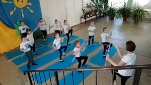 Фрагмент занятия по фитнес-аэробике с гимнастическими палками часть 2