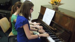 Пой,пой,пой - Наталия Николаева (Фортепиано) - Корпачева Юлия