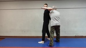 Заломы и болевые приемы в рукопашном бое