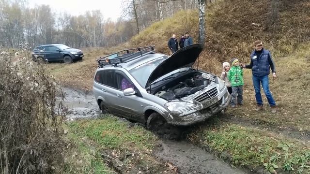 Кайрон вытаскивает себя лебедкой на встрече Кайрон Клана смотреть онлайн