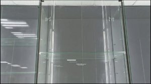 Стеклянные витрины для кубков и наград с подсветкой