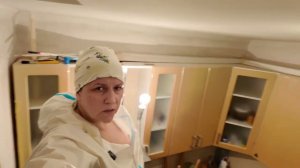 Как покрасить старый потолок