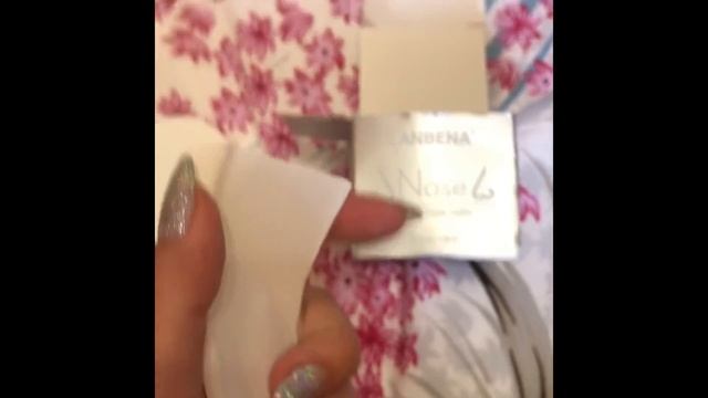 Белая маска от чёрных точек с AliExpress смотреть онлайн