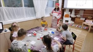 НОД по художественно-эстетическому развитию в старшей группе "Дымковская роспись".