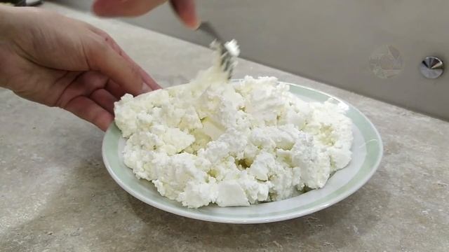 ЧТО будет если творог залить сгущенкой? Проще начинки не придумаешь. Пирог за считанные минуты смотреть онлайн