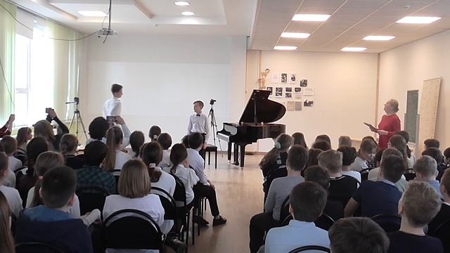 Концерт учеников Музыкальной школы им. Гнесиных в Школе № 1514. 3 апреля 2023 смотреть онлайн