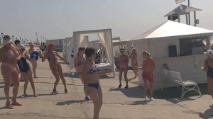 Интересно девки пляшут - по четыре сразу в ряд