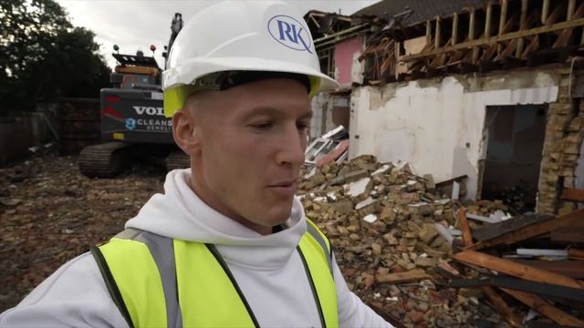 WE KNOCKED DOWN OUR NEW HOUSE!! | Building Our Dream Home Ep. 1 смотреть онлайн