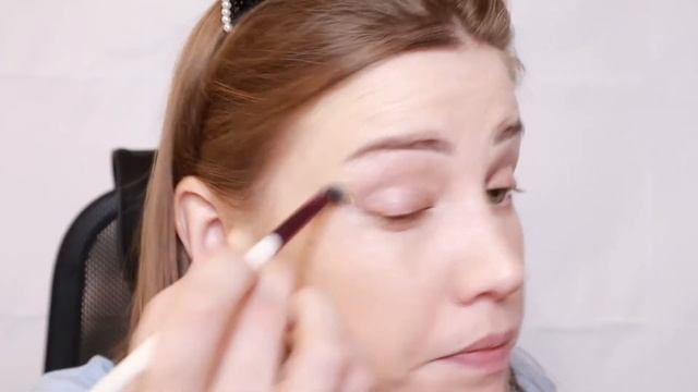 Обзор на чудо консилер от Amazing Cosmetics(тест драйв) смотреть онлайн