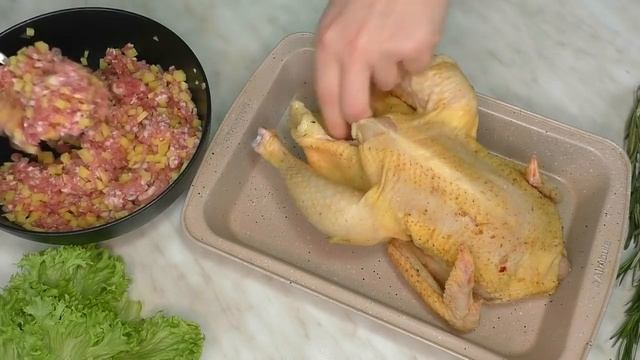 Царица Новогоднего стола! Кладу вкусную начинку и в духовку!