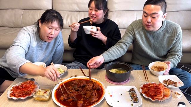 집밥먹방) 닭볶음탕&땡초어묵김밥 (ft.도당동불주걱) | Home meal (Dak-bokkeum-tang, Spicy Gimbap) Mukbang
