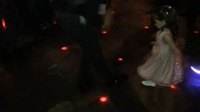 Кафе"""МАРАНИ"" детский праздник в национальном стиле...Танцуют дети)) 20января))