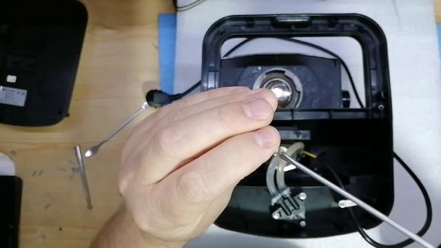 Как разобрать и почистить кофеварку Как разобрать кофеварку Kitfort - смотреть видео онлайн от "Ремонт бытовой техни