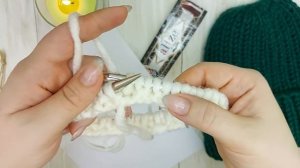 Шапка из объёмной пряжи. Зимняя шапка. Взрослая шапка . Подробный мастер класс.