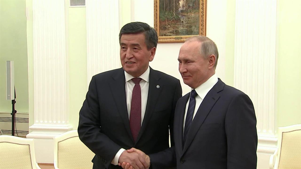В Кремле состоялись переговоры Владимира Путина с президентом Киргизии Сооронбаем Жээнбековым