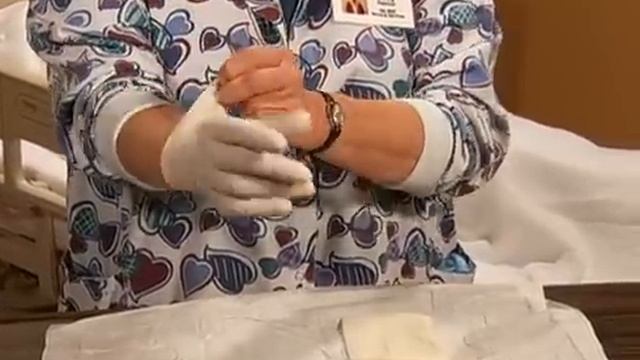 надевание стерильных перчаток (на русском языке)