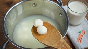 Домашний сыр страчателла