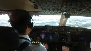 BOEING 747 400 CARGO. RNP APPROACH AND LANDING. TLV AIRPORT RUNWAY 30